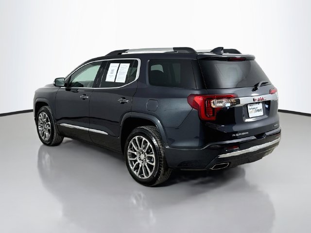 Used 2023 GMC Acadia Denali w/ Denali Ultimate Package AWD/4WD image 12
