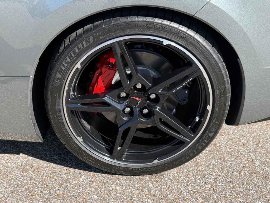 Used 2023 Chevrolet Corvette Stingray Convertible w/ 1LT image 17