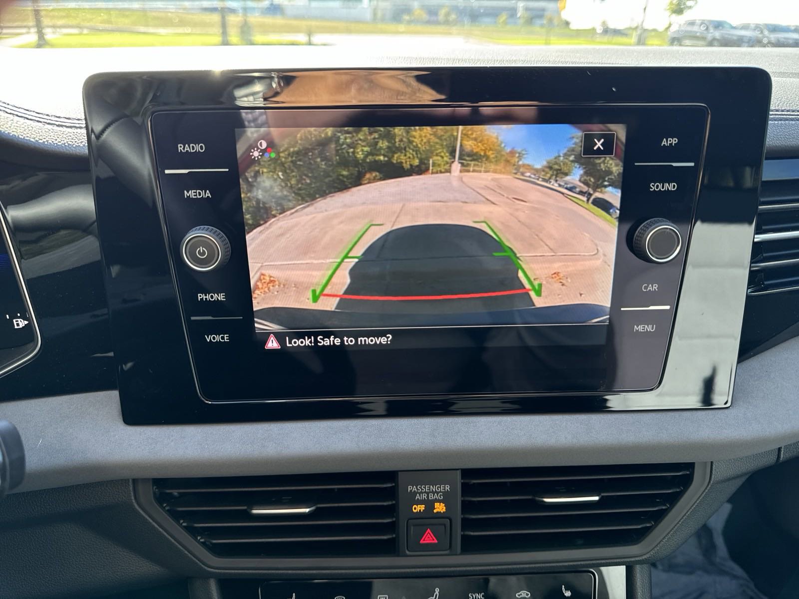 New 2026 Volkswagen Jetta SE FWD image 12