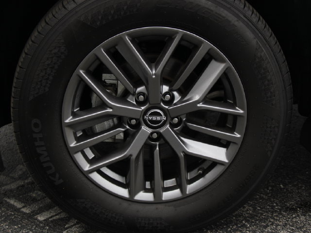 Certified 2025 Nissan Rogue S AWD/4WD image 13