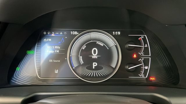 Used 2025 Lexus ES 300h w/ Premium Package FWD image 26