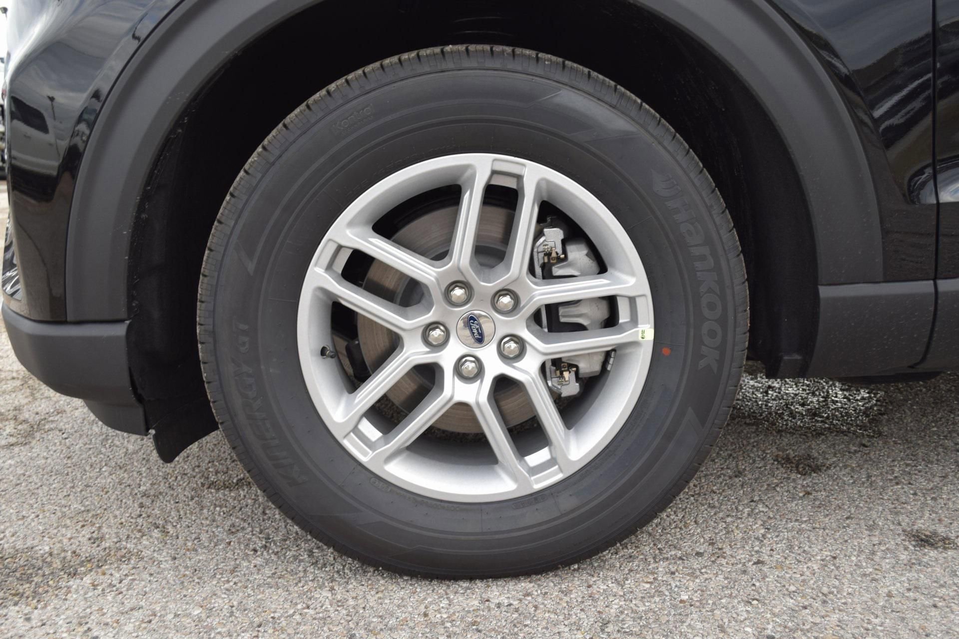 New 2026 Ford Explorer Active w/ Active Comfort Package image 27