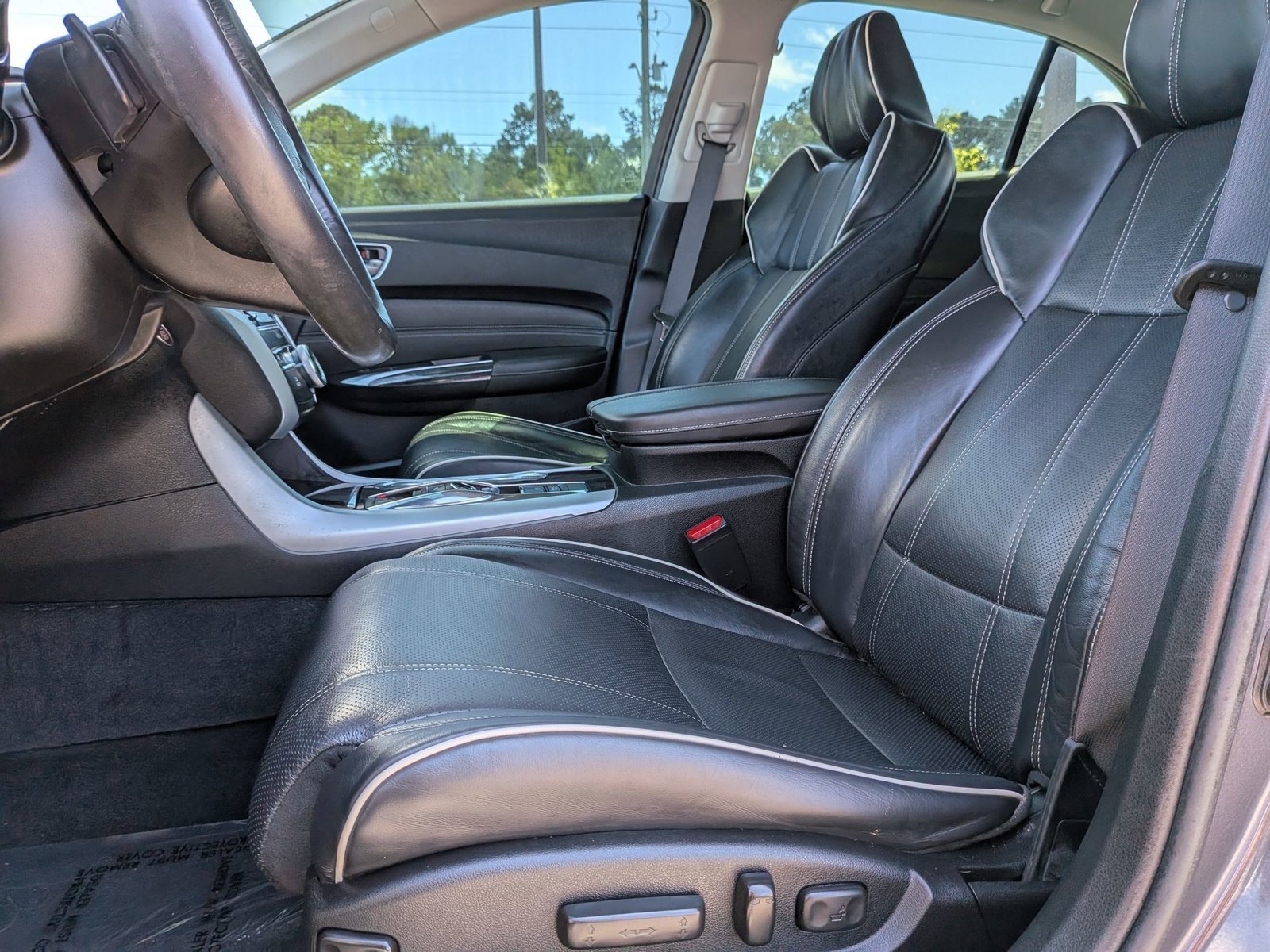 Used 2018 Acura TLX V6 w/ Advance Package FWD image 5