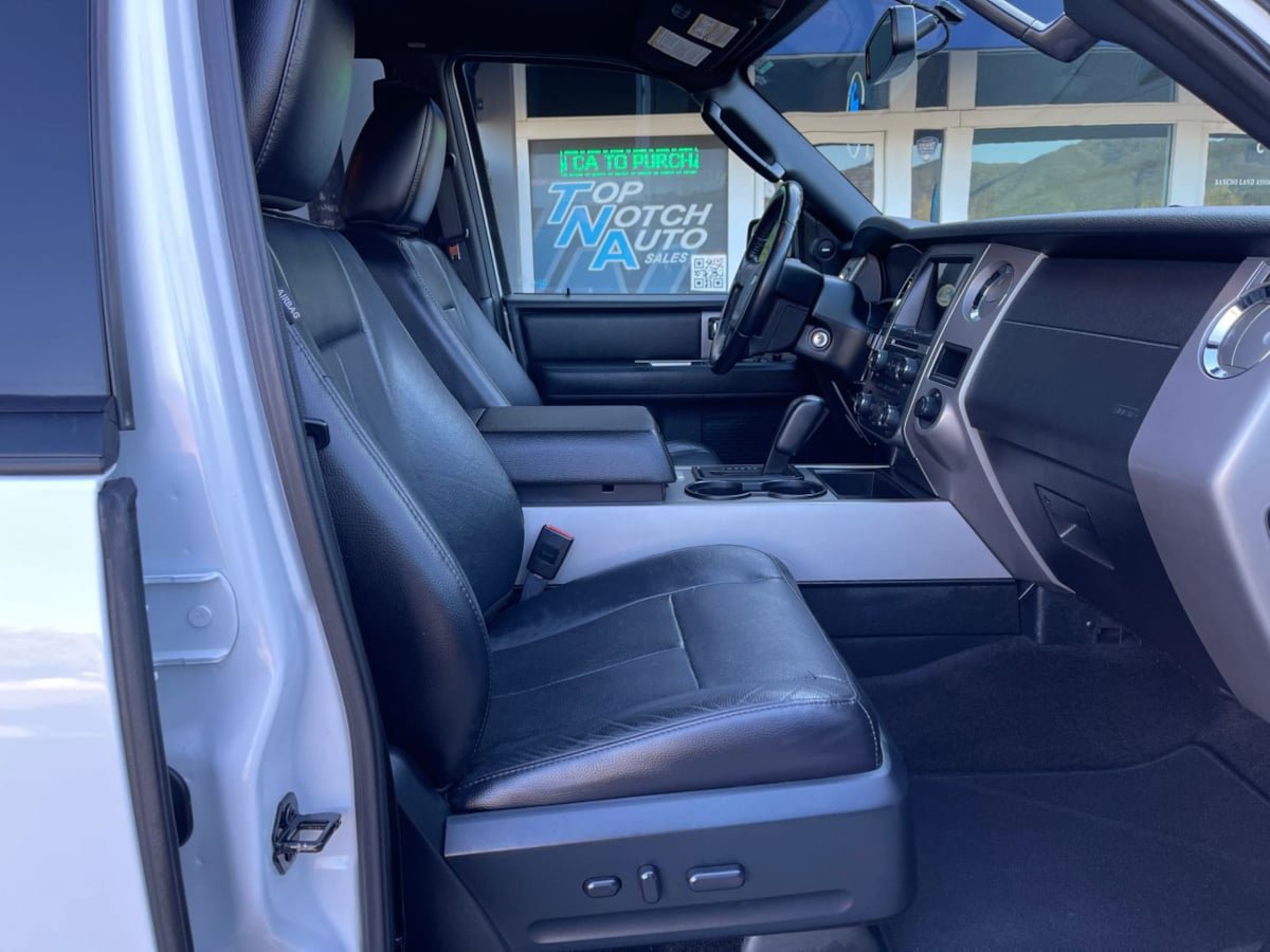 Used 2017 Ford Expedition XLT w/ Equipment Group 202A image 20