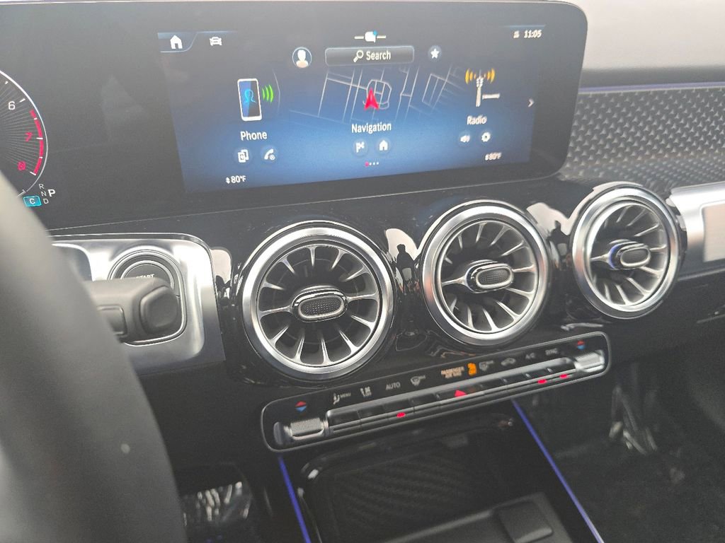 Certified 2025 Mercedes-Benz GLB 250 4MATIC image 29