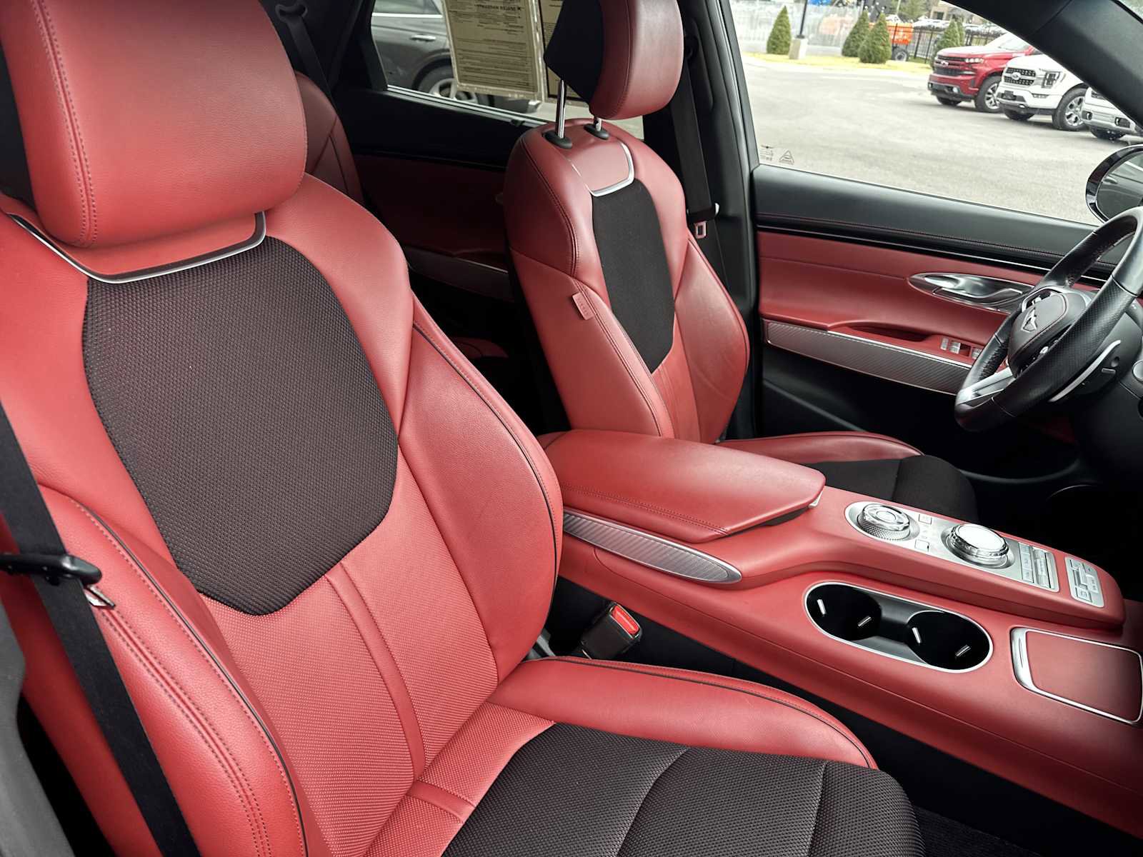 Used 2022 Genesis GV70 2.5T w/ Sport Prestige Package image 29