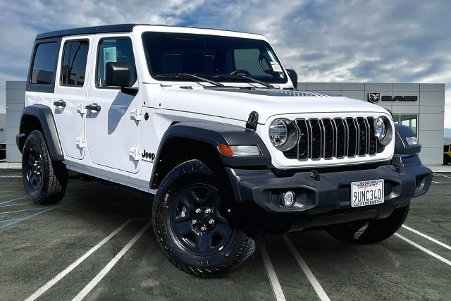 Used 2025 Jeep Wrangler Unlimited Sport AWD/4WD image 12