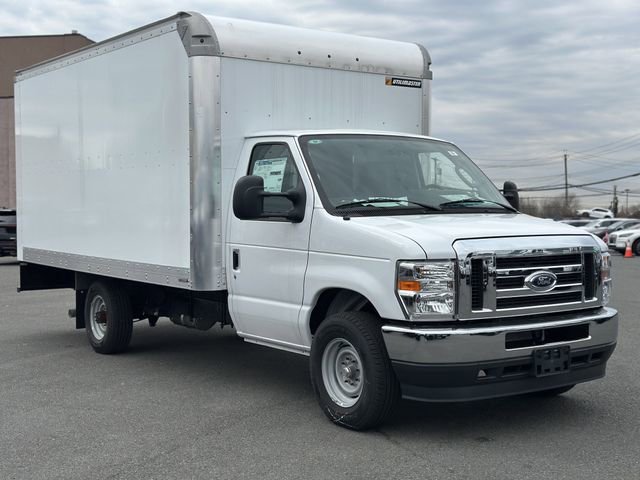 Used 2024 Ford E-350 and Econoline 350 Super Duty w/ Power Windows & Locks Group RWD image 41