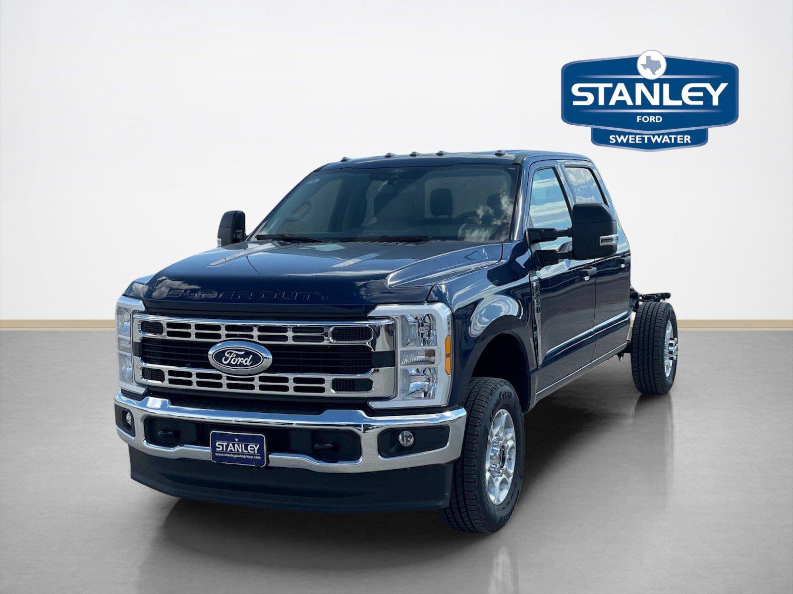 New 2027 Ford F350 XLT w/ XLT Value Package AWD/4WD image 3