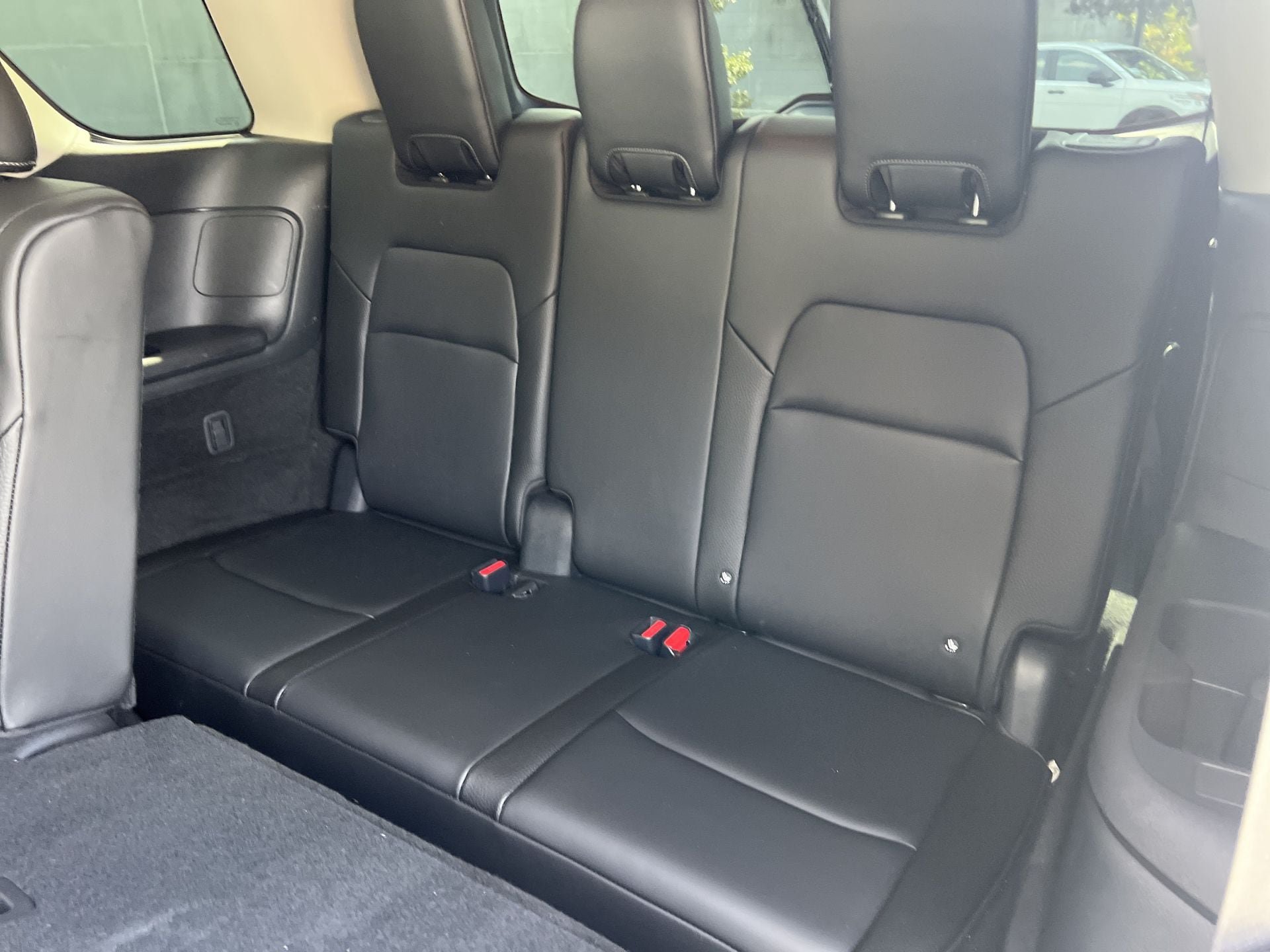Certified 2025 Nissan Pathfinder SL w/ Cargo Package AWD/4WD image 19