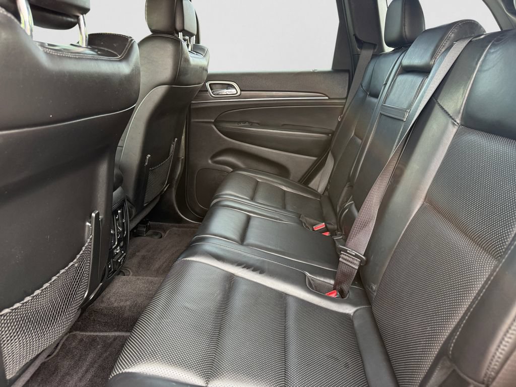 Used 2019 Jeep Grand Cherokee Limited w/ Luxury Group II AWD/4WD image 16
