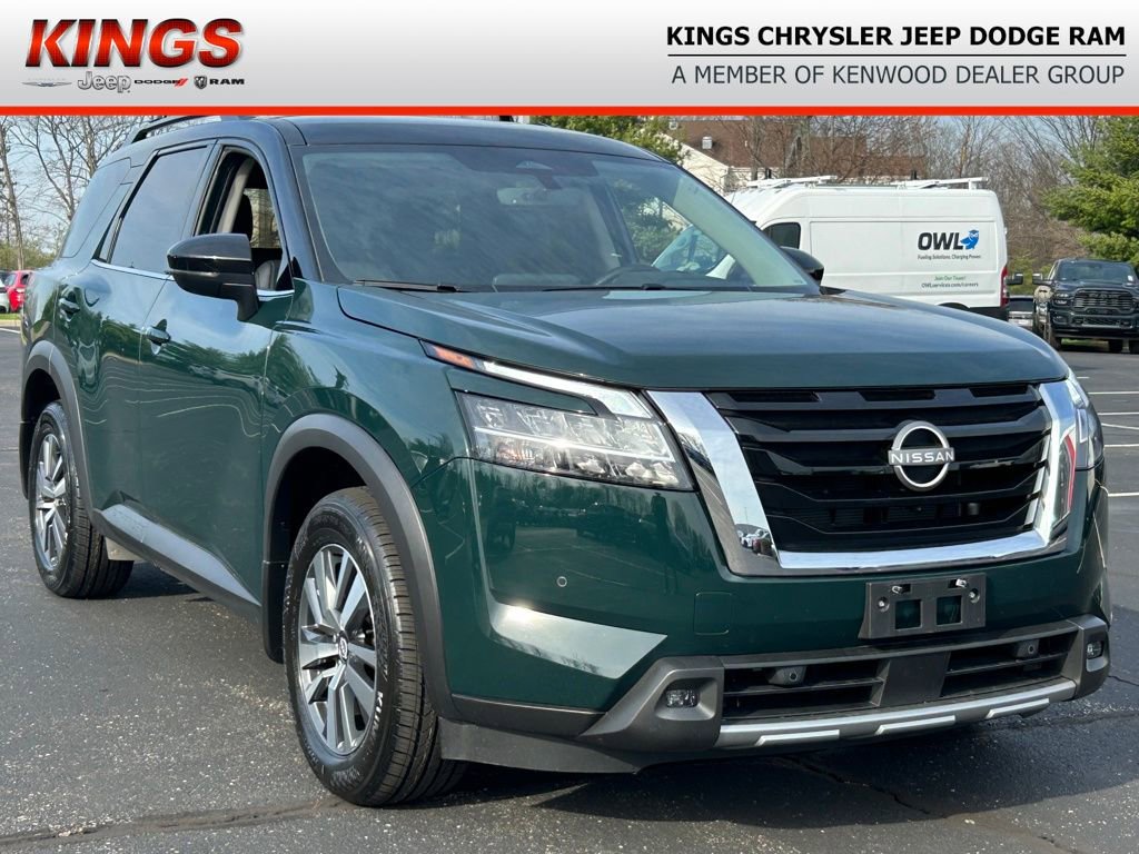 Used 2024 Nissan Pathfinder SL