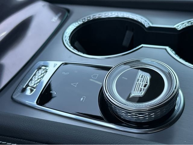 New 2026 Cadillac Vistiq Sport w/ LPO, Floor Liner Package AWD/4WD image 28