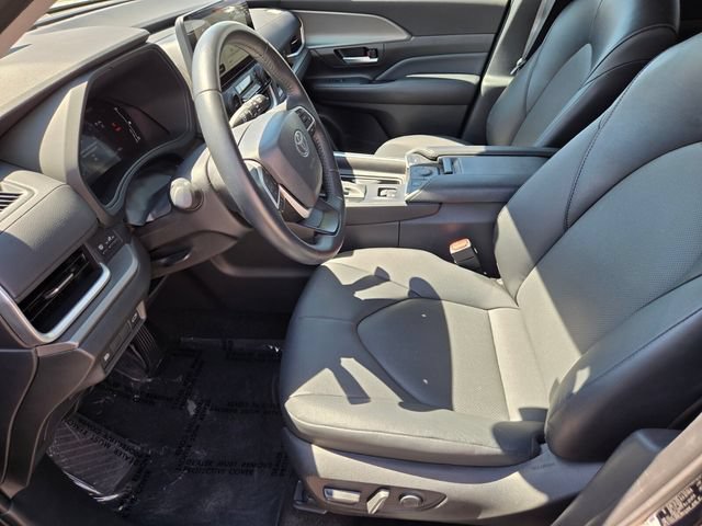 Used 2025 Toyota Grand Highlander FWD image 10