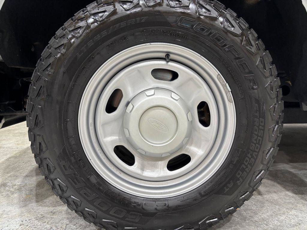 Used 2021 Ford F250 XL w/ Power Equipment Group RWD image 25