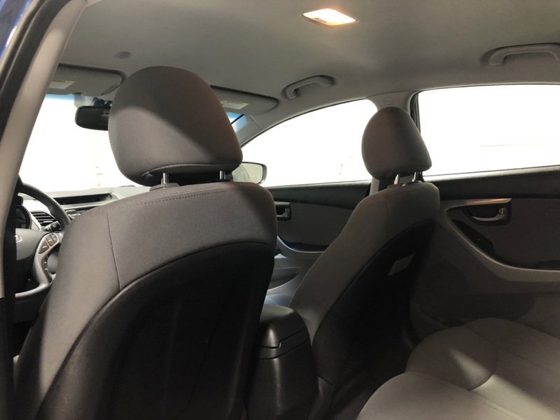 Used 2015 Hyundai Elantra SE w/ Option Group 02 image 16