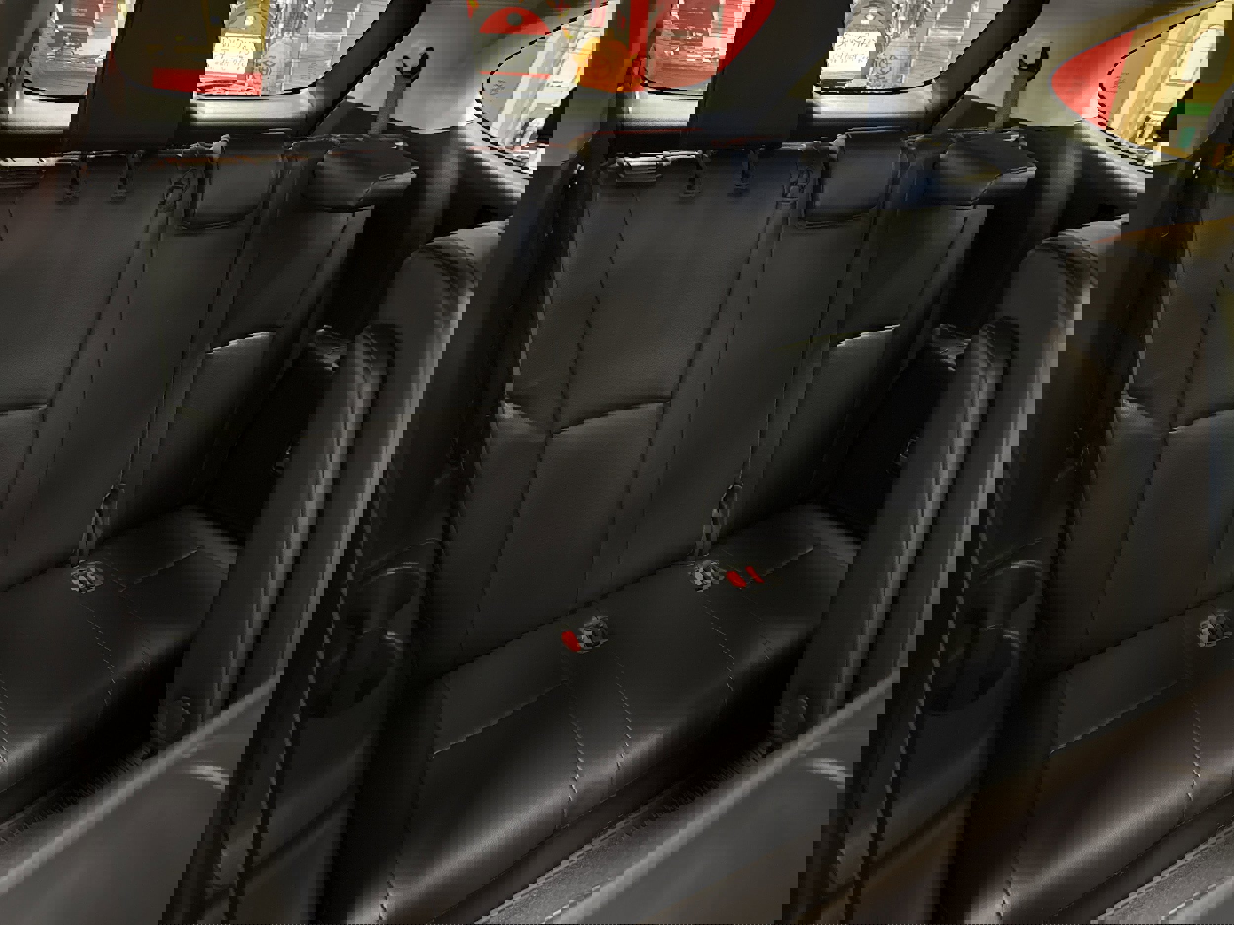 Used 2022 Toyota Highlander XLE image 21