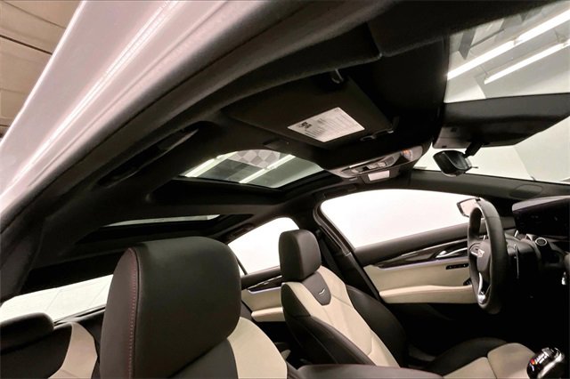 Used 2025 Cadillac CT5 Sport w/ Technology Package image 18