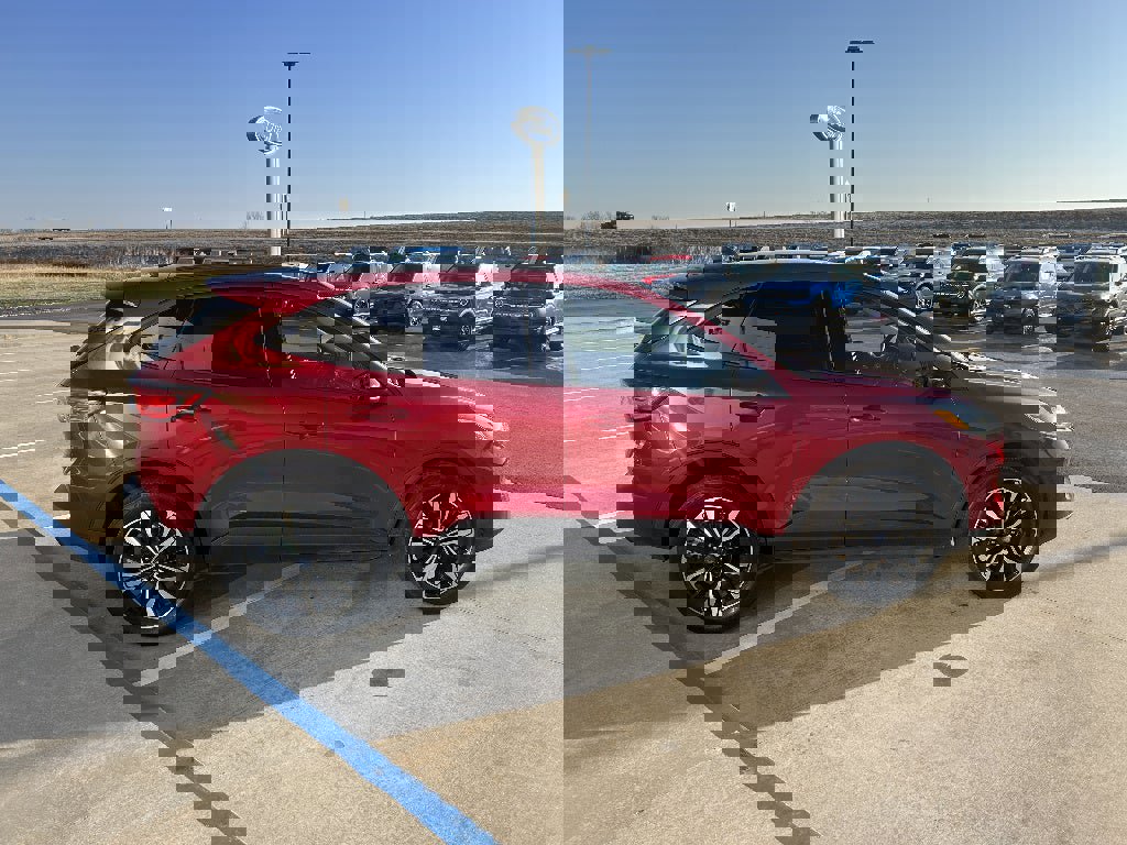 Used 2022 Ford Escape SEL w/ SEL Stealth AWD Package image 6