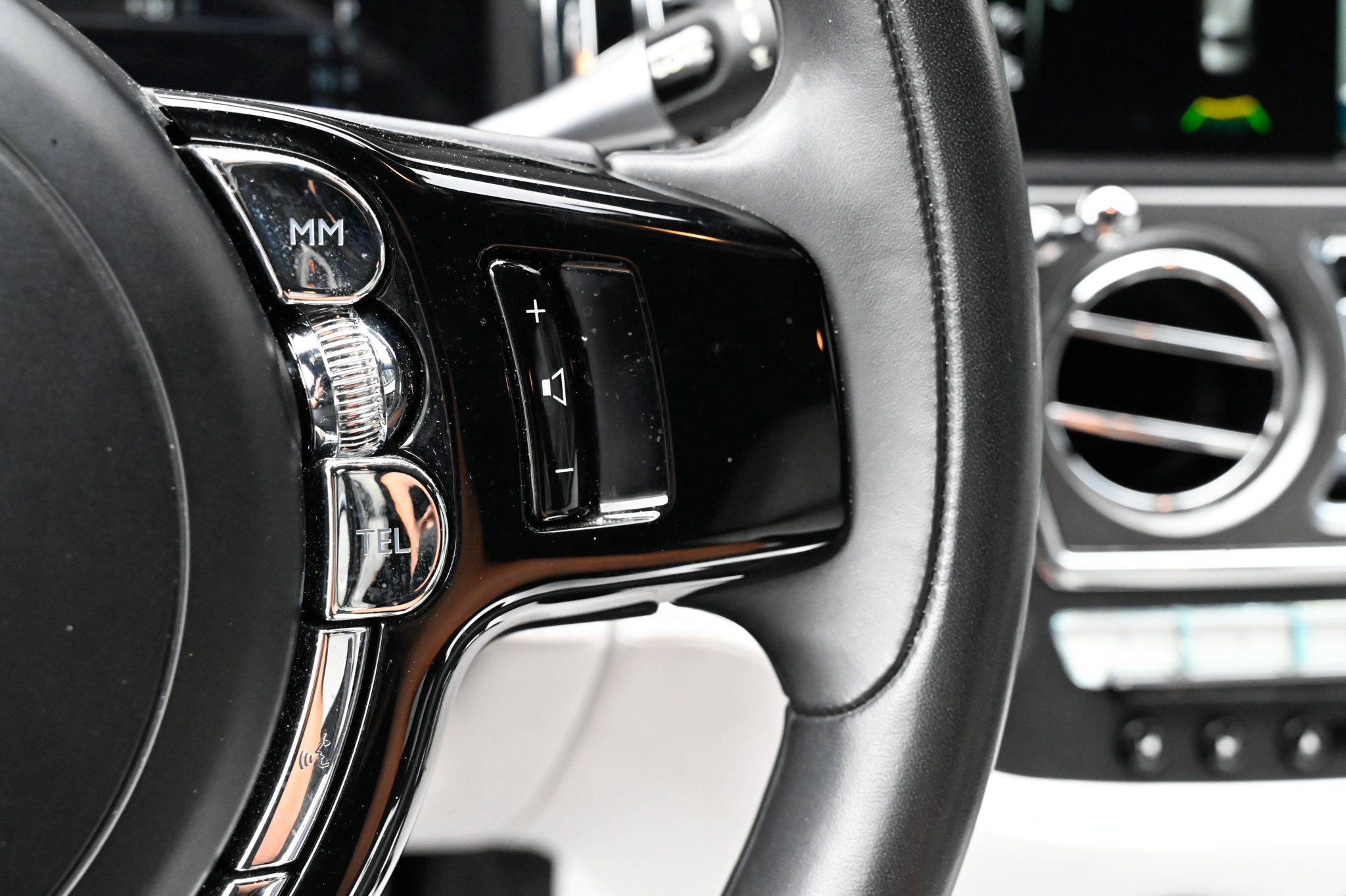 Used 2018 Rolls-Royce Ghost RWD image 25