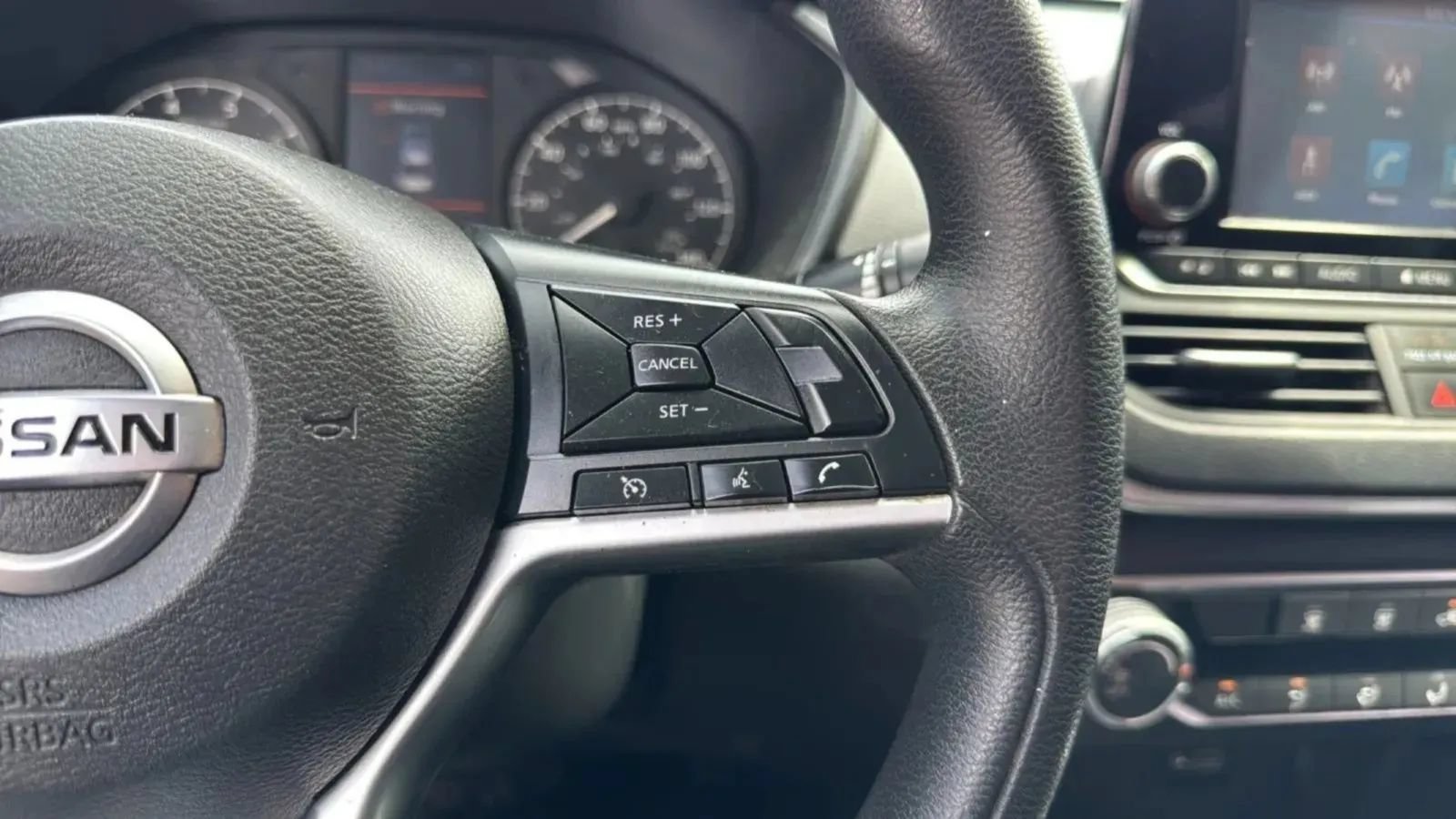 Used 2022 Nissan Altima 2.5 S FWD image 28