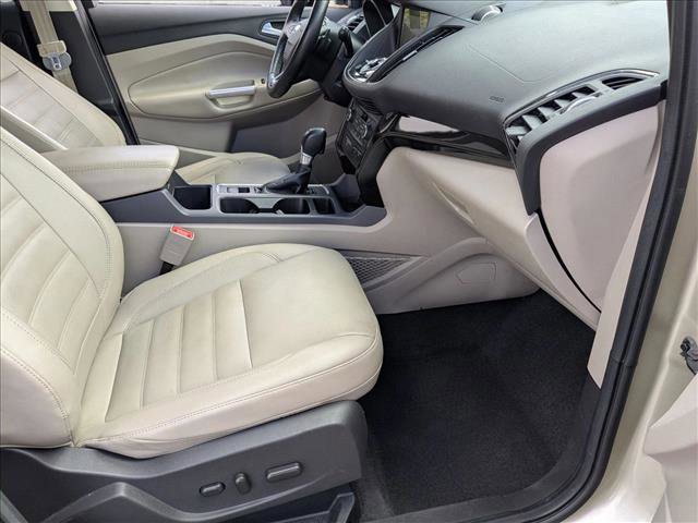 Used 2017 Ford Escape Titanium image 20