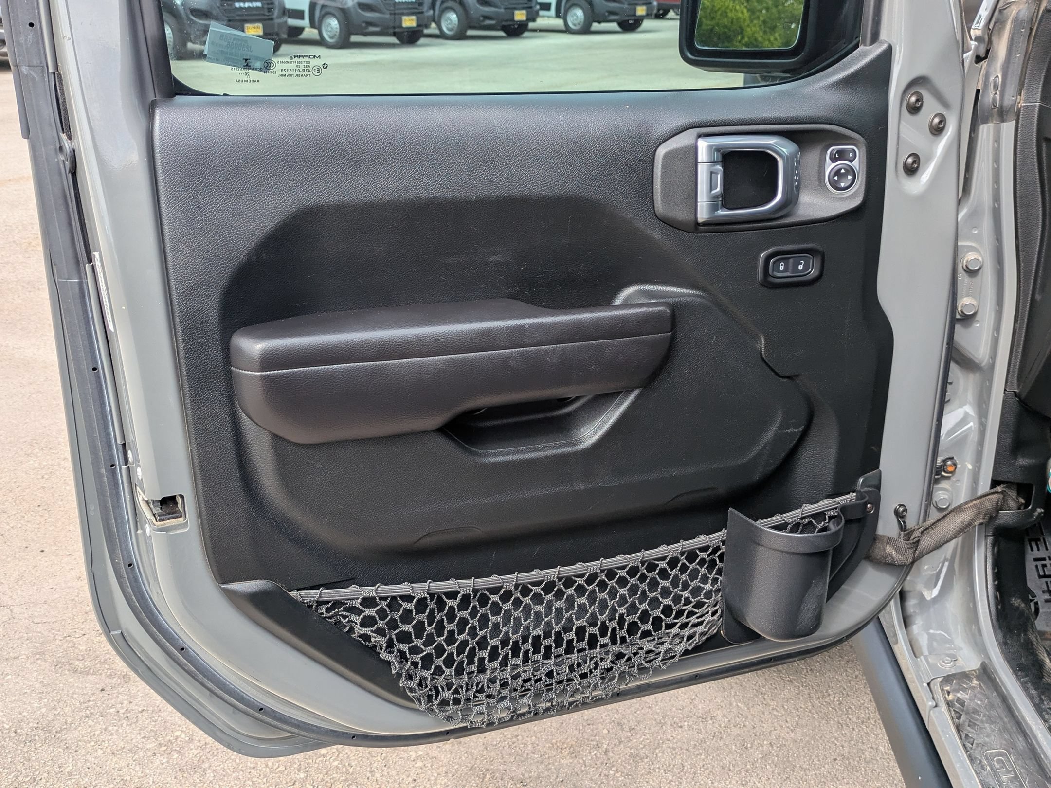 Used 2021 Jeep Gladiator Rubicon AWD/4WD image 11