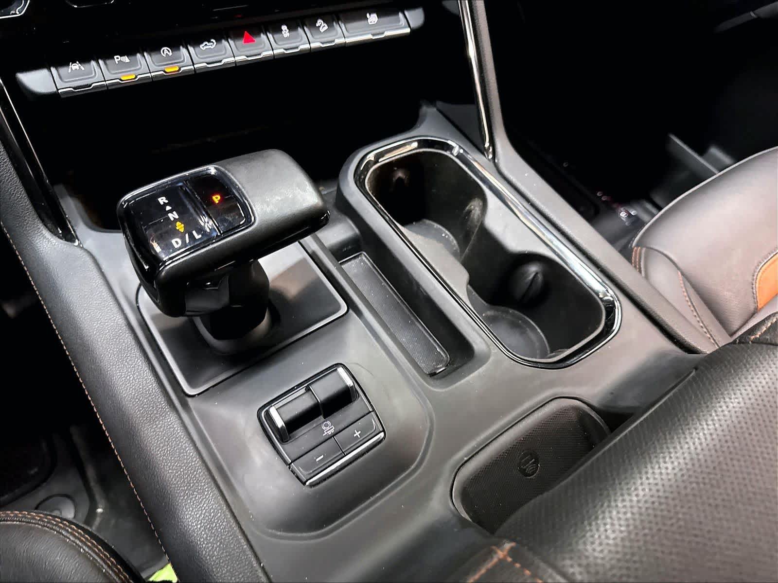 Used 2023 GMC Sierra 1500 AT4 w/ AT4 Premium Package AWD/4WD image 39