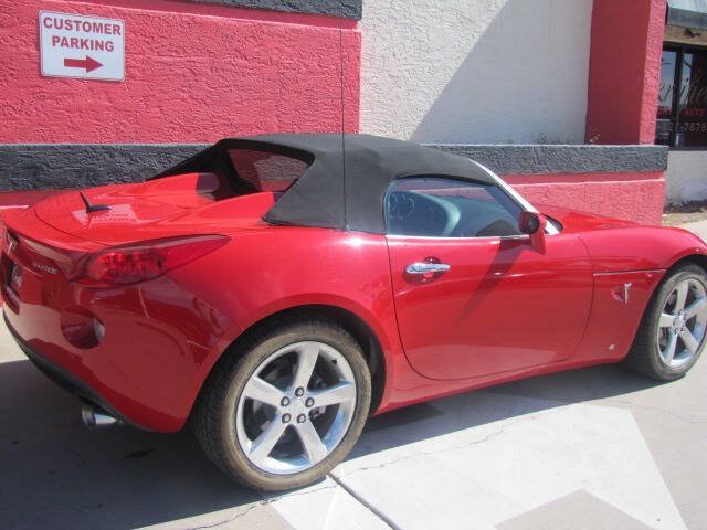 Used 2007 Pontiac Solstice Convertible w/ Premium Package RWD image 13