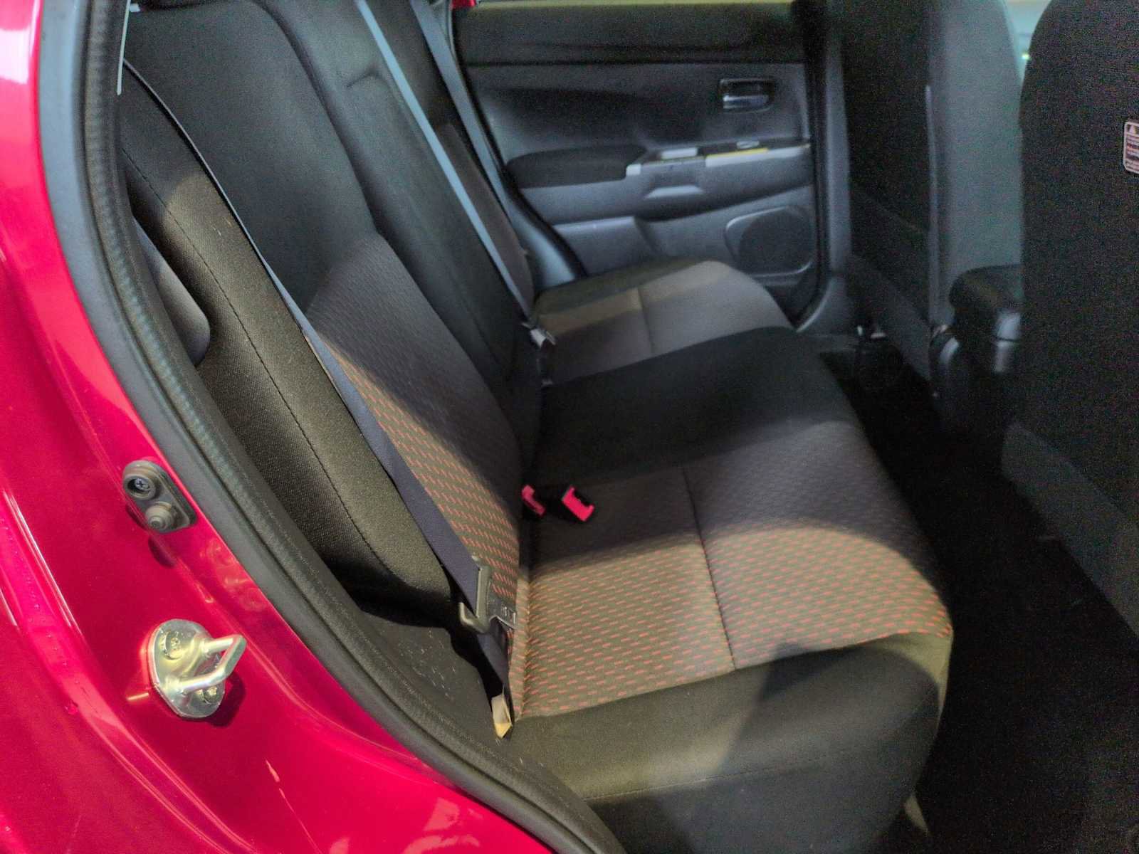 Used 2018 Mitsubishi Outlander Sport ES image 19