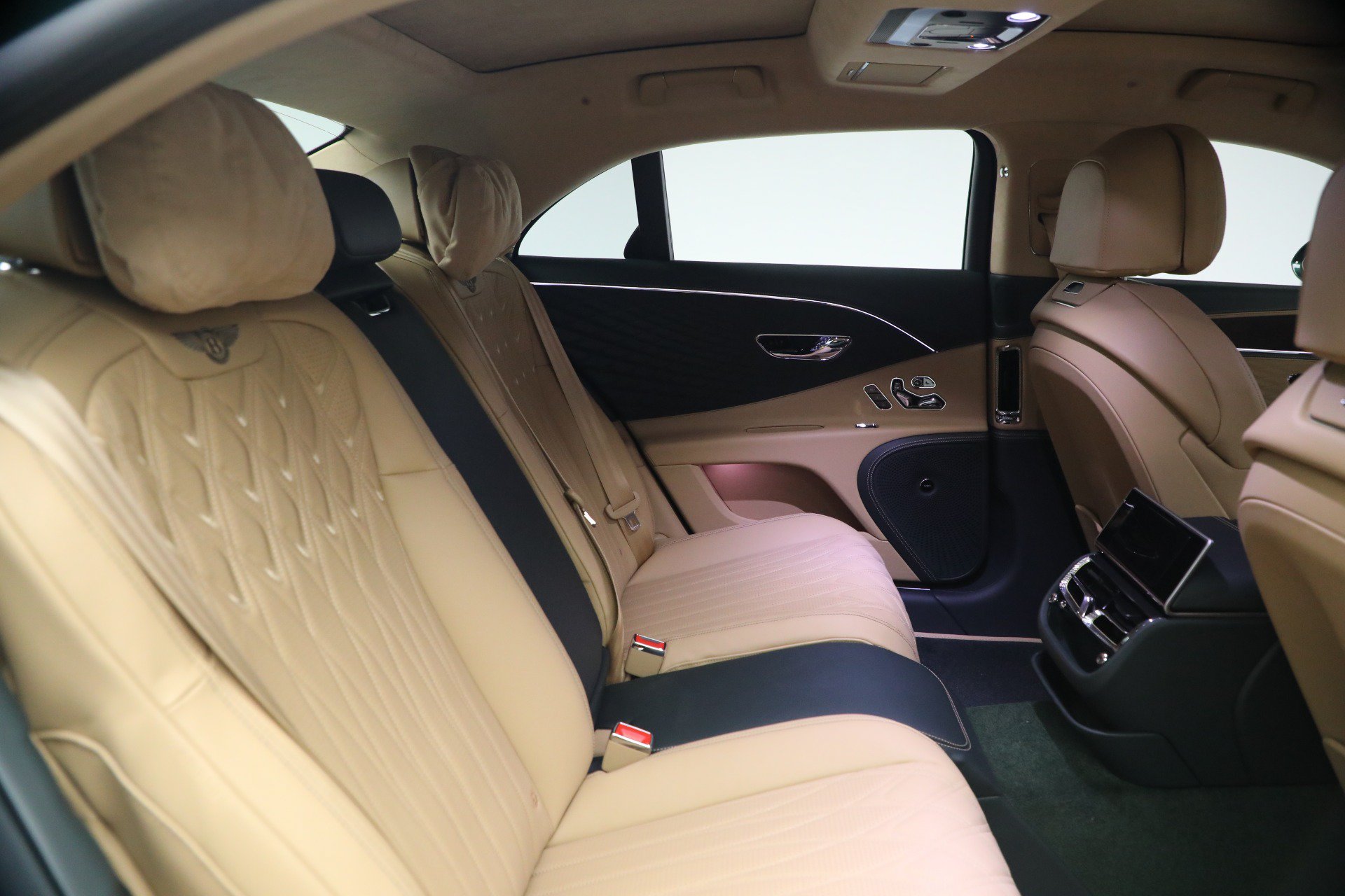 New 2027 Bentley Flying Spur AWD/4WD image 29