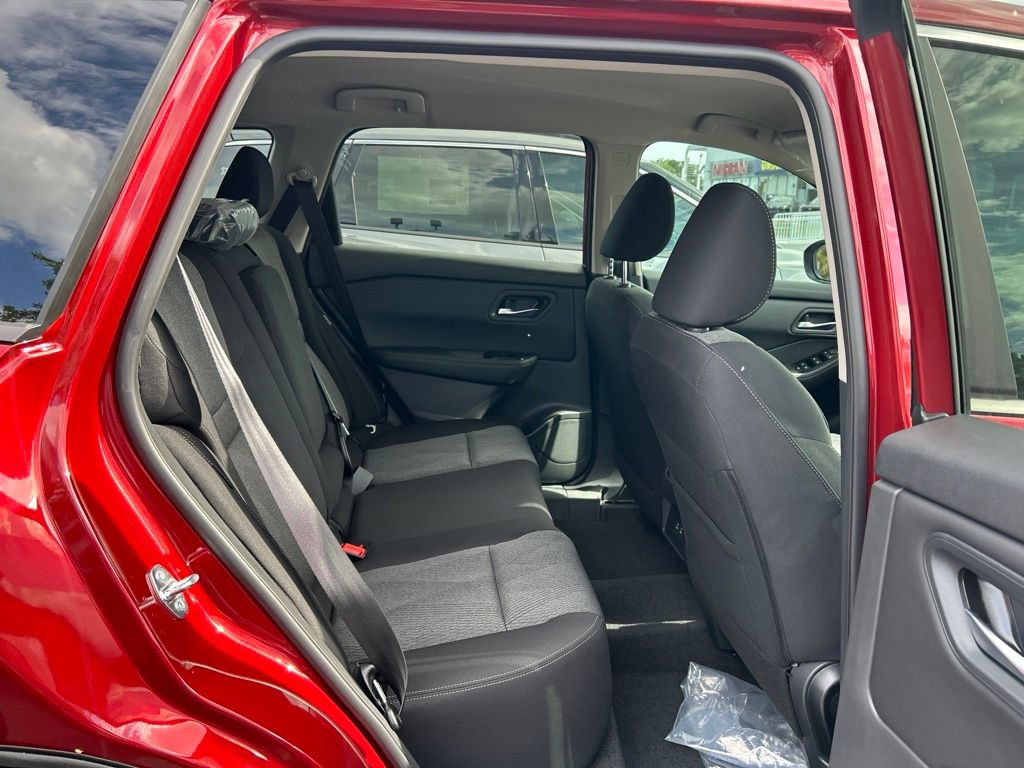 Used 2026 Nissan Rogue SV FWD image 43