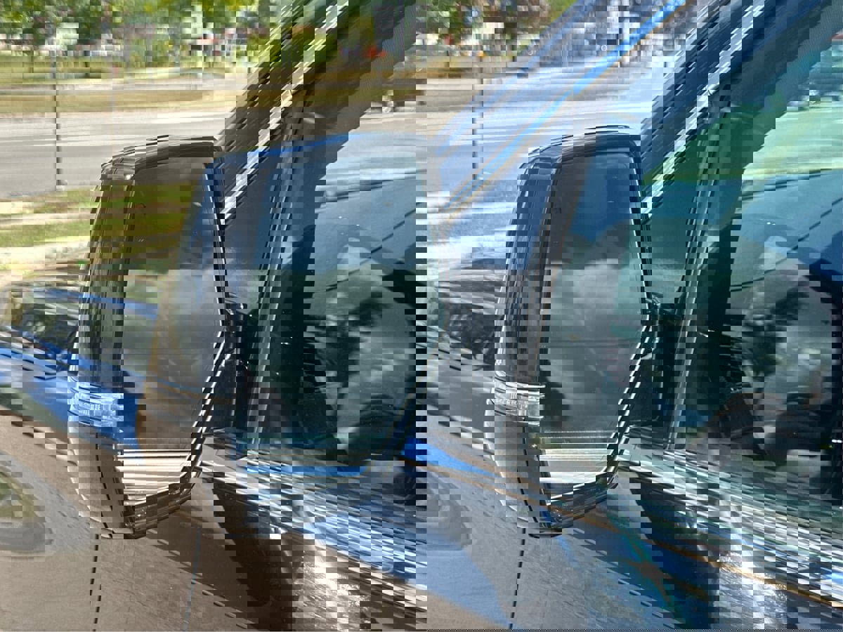 Used 2018 Cadillac Escalade Luxury image 28