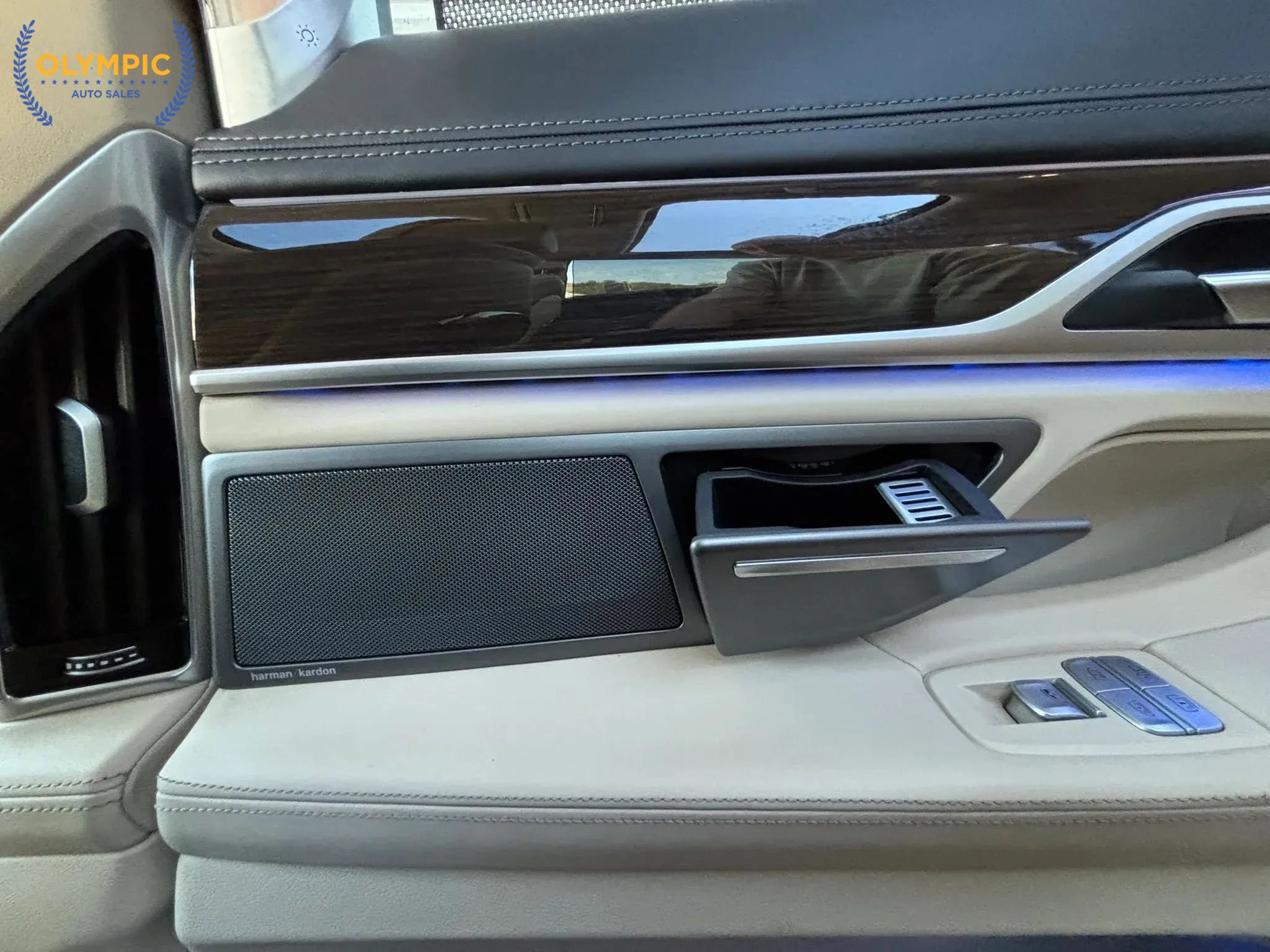 Used 2016 BMW 740i w/ Executive Package 2 image 47