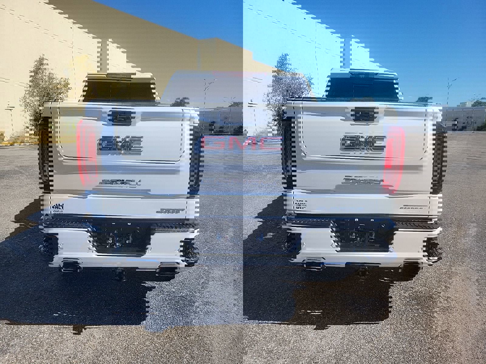 Used 2022 GMC Sierra 1500 Denali image 7