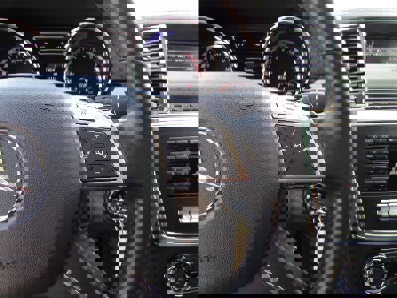 Used 2014 Mercedes-Benz ML 550 4MATIC image 11