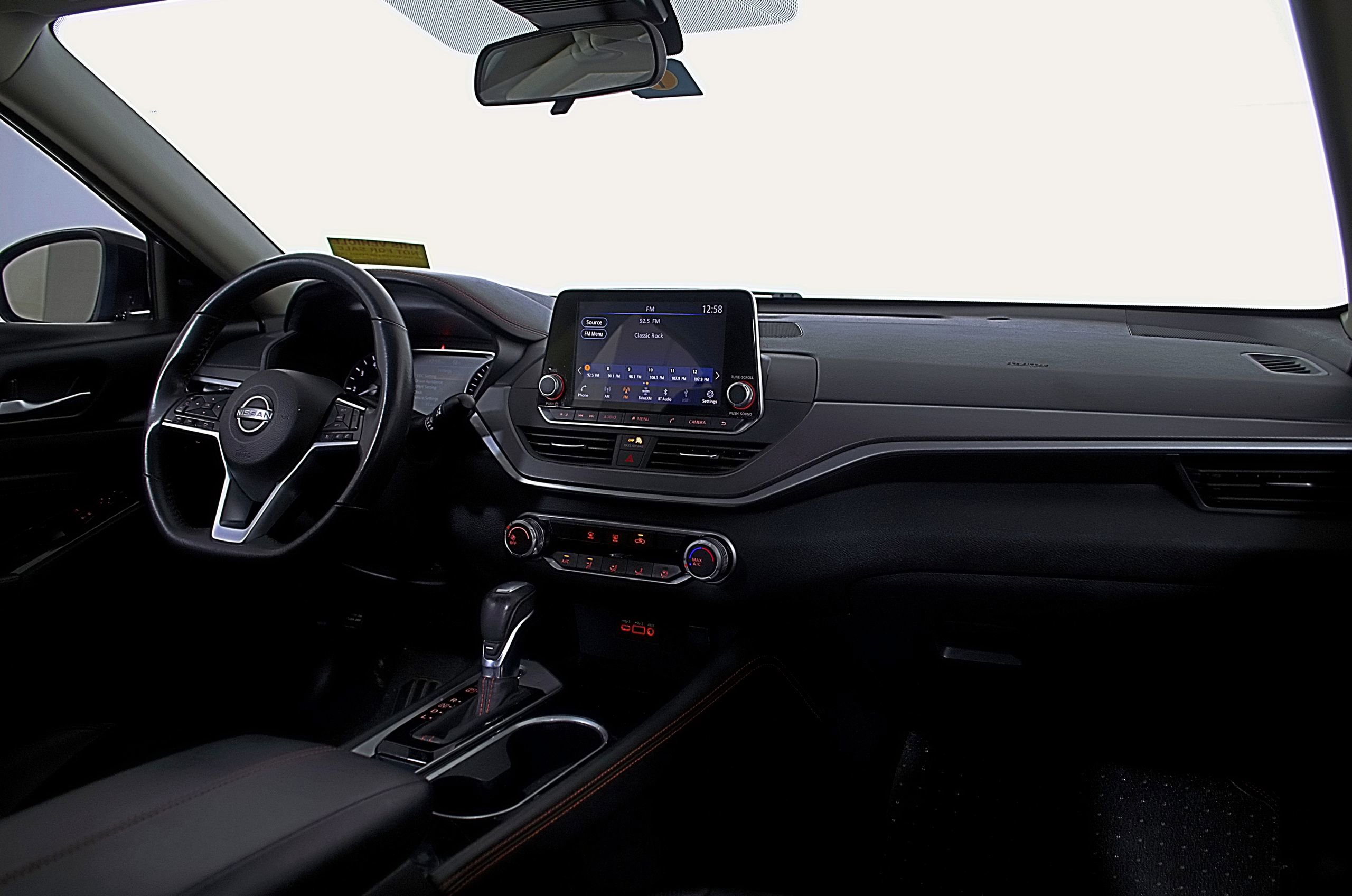 Used 2023 Nissan Altima 2.5 SR image 14