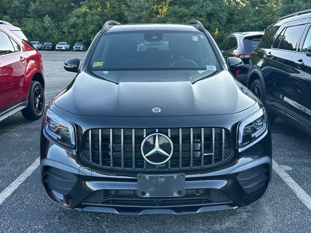 Used 2023 Mercedes-Benz GLB 35 AMG 4MATIC image 2