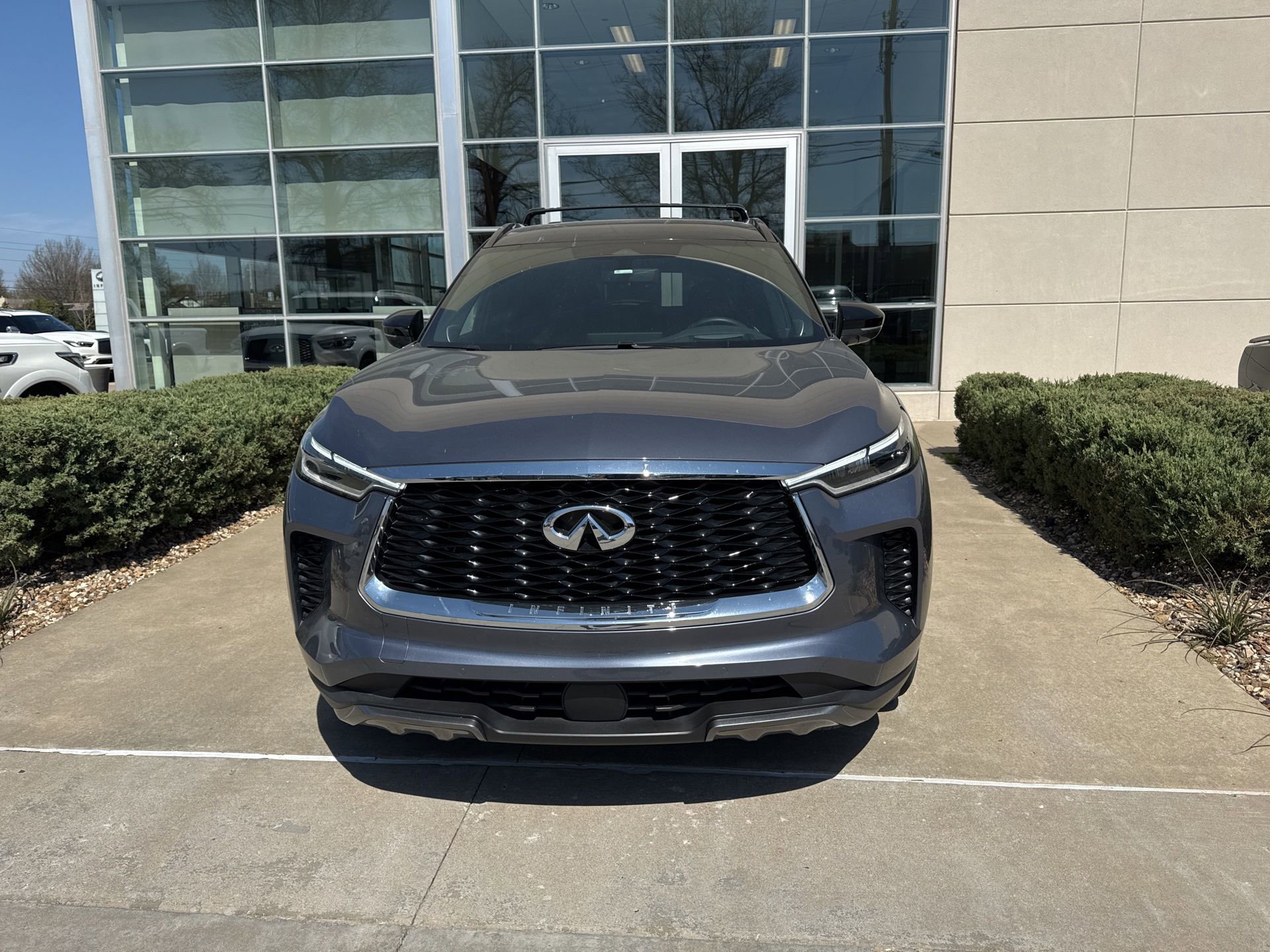 Certified 2023 INFINITI QX60 Autograph w/ Cargo Package image 3