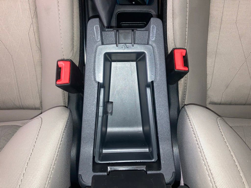 Used 2022 Ford EcoSport SE w/ SE Convenience Package image 12