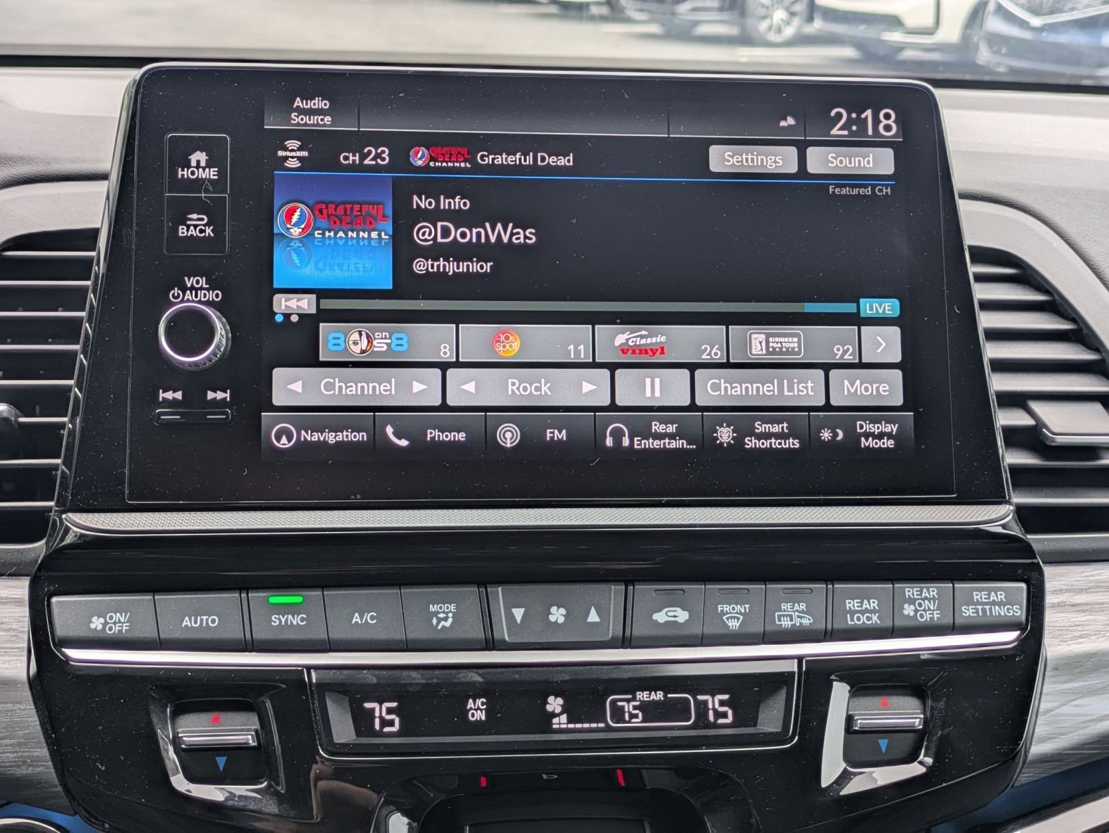 Used 2025 Honda Odyssey Elite image 12