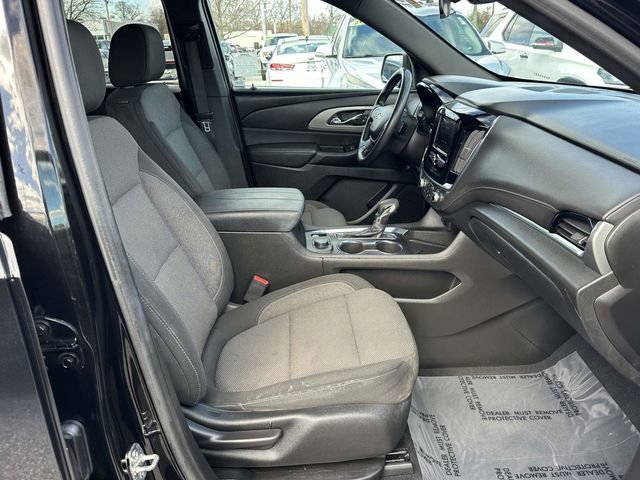 Used 2023 Chevrolet Traverse LT image 19