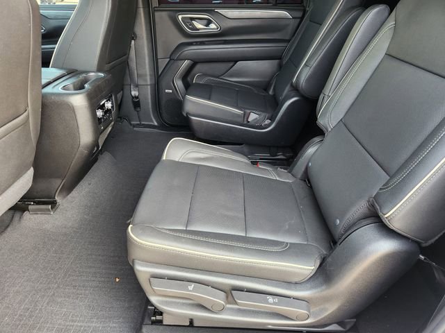 Used 2023 GMC Yukon XL SLT AWD/4WD image 31