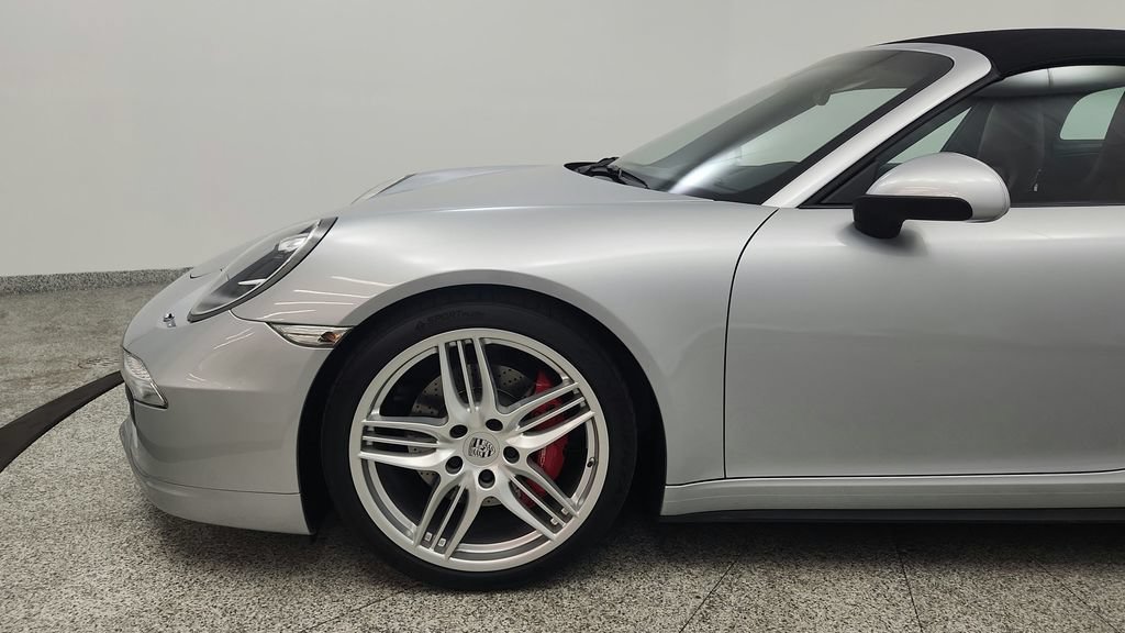 Used 2015 Porsche 911 Targa 4S AWD/4WD image 9