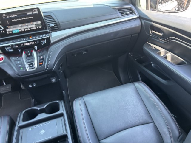 Used 2025 Honda Odyssey Sport-L image 16