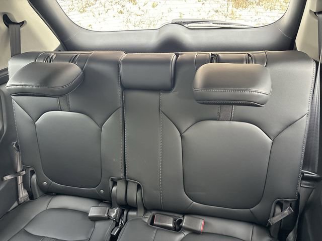 Used 2025 Honda Pilot EX-L image 26