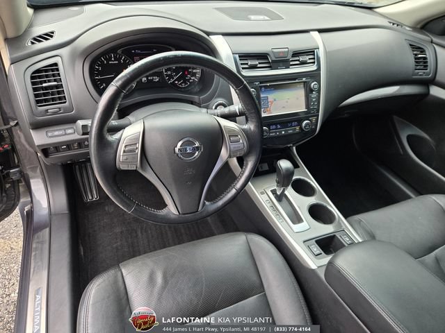 Used 2013 Nissan Altima 2.5 SL w/ Technology Pkg FWD image 11