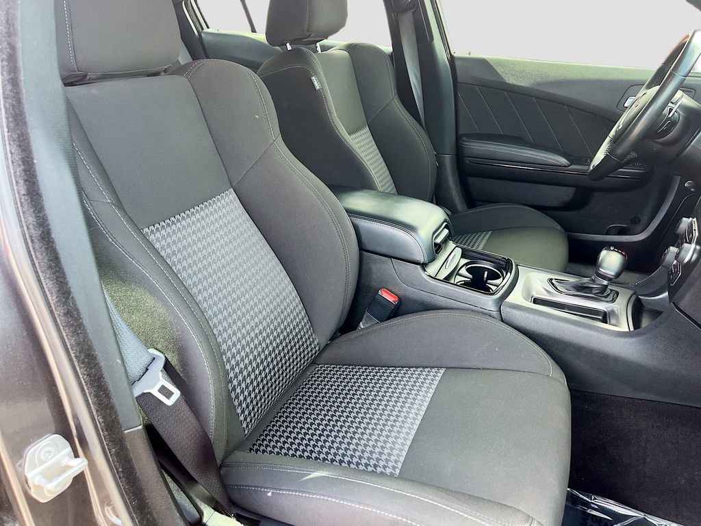 Used 2022 Dodge Charger R/T w/ Blacktop Package image 26