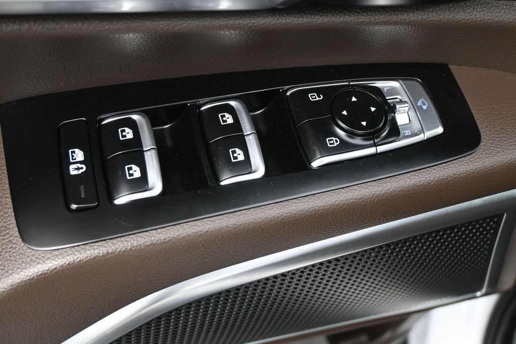 Used 2022 Kia Telluride SX w/ Towing Package FWD image 4
