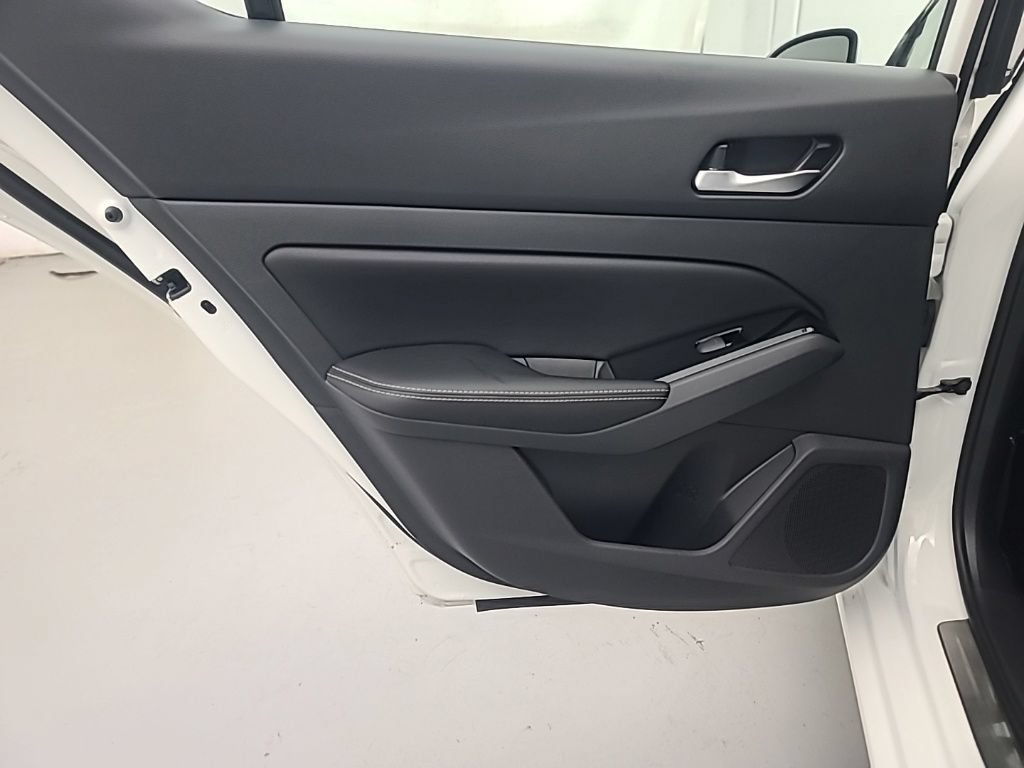 Used 2025 Nissan Altima 2.5 SL FWD image 19